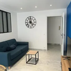  Appartement Emplacement De Premier Ordre En Bas Des Plages Et Des Commerces